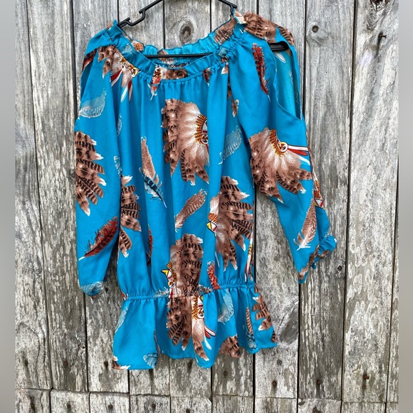 Cowgirl Legend Tops - Cowgirl Legend Large Indian Headdress Long Top. Western Cowgirl Rodeo